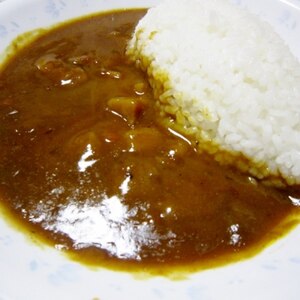 市販のルーで牛肉たっぷり、王道カレー♡